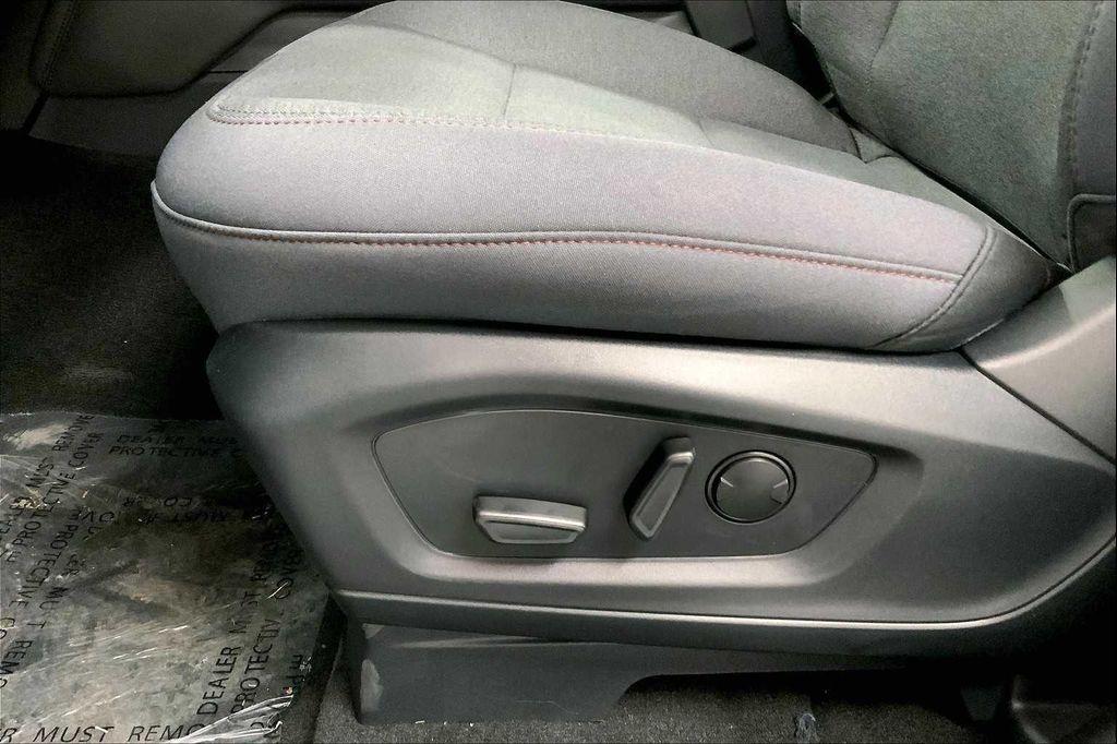 new 2025 Ford Explorer car, priced at $41,440