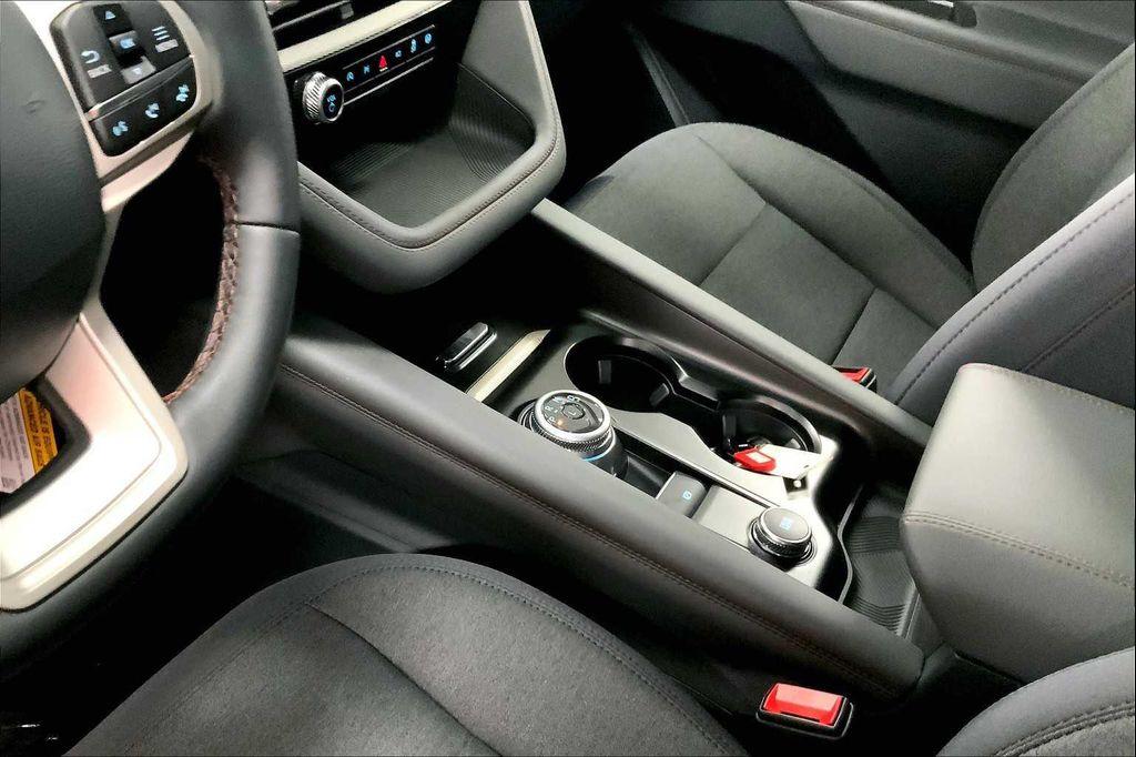 new 2025 Ford Explorer car, priced at $41,440