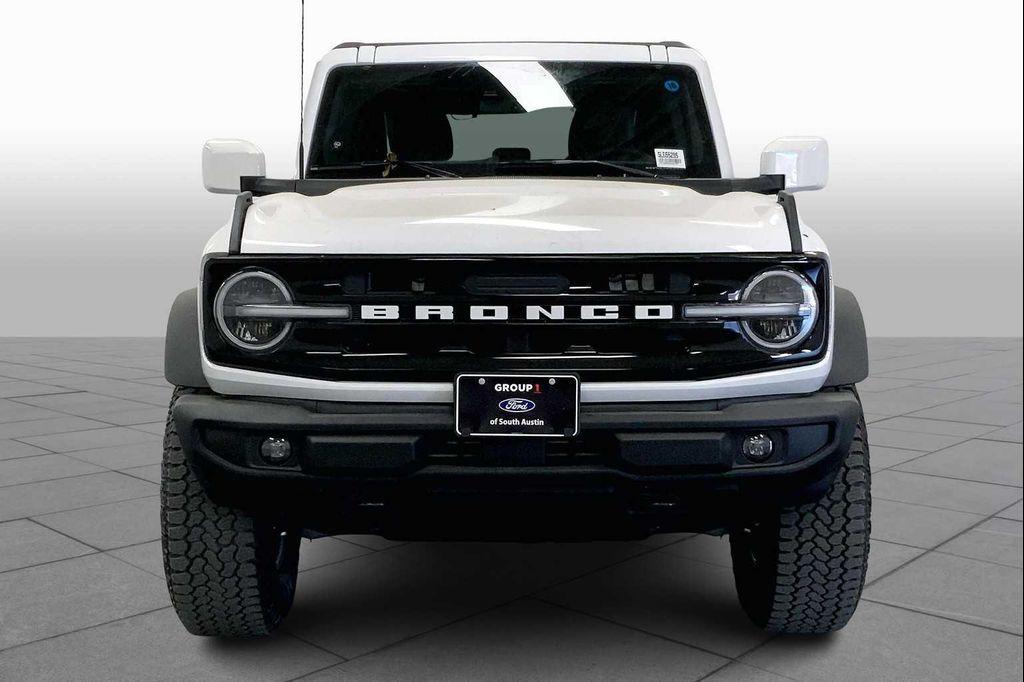 new 2025 Ford Bronco car, priced at $51,258