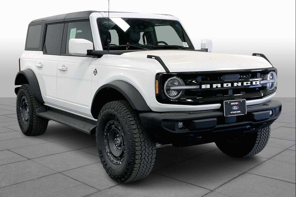 new 2025 Ford Bronco car, priced at $51,258