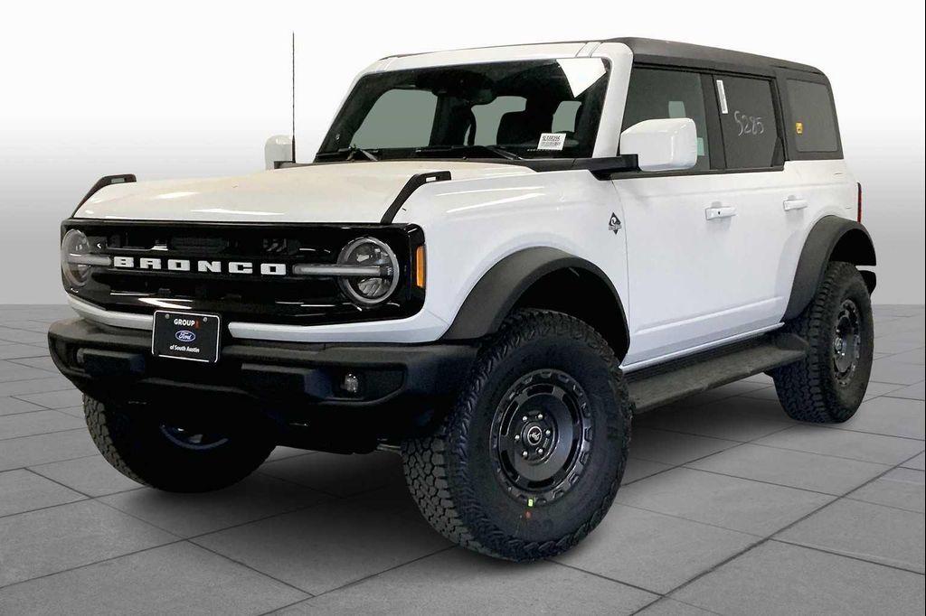 new 2025 Ford Bronco car, priced at $51,258