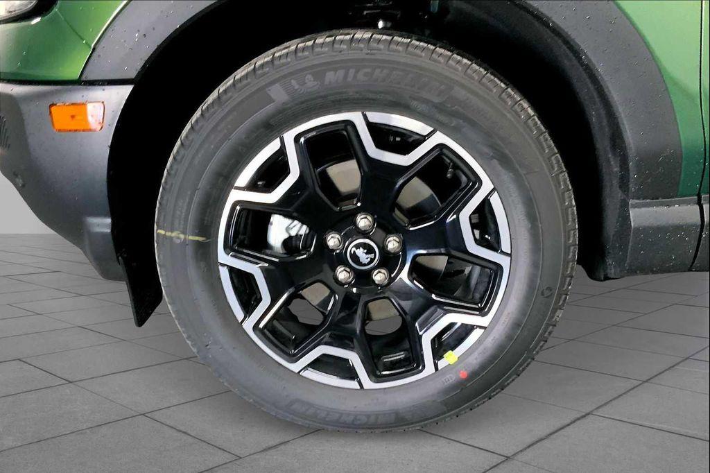 new 2025 Ford Bronco Sport car, priced at $33,323