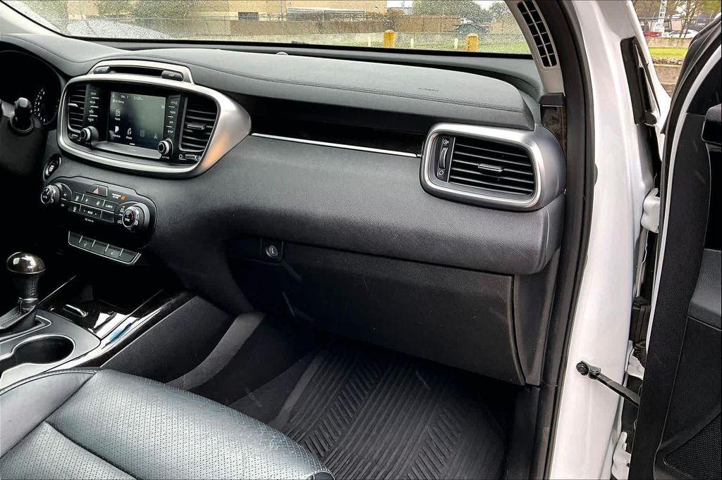 used 2018 Kia Sorento car, priced at $12,971