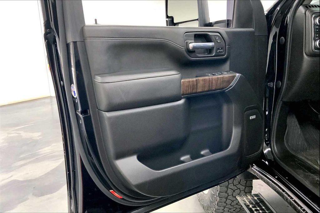 used 2023 GMC Sierra 2500 car, priced at $62,984