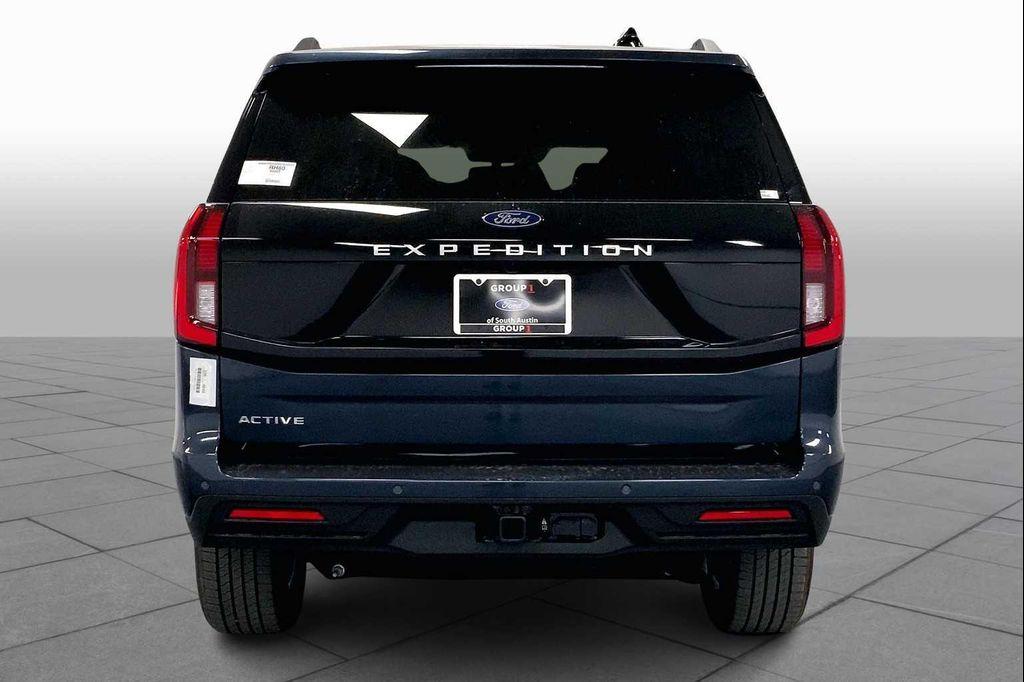 new 2025 Ford Expedition car, priced at $65,454