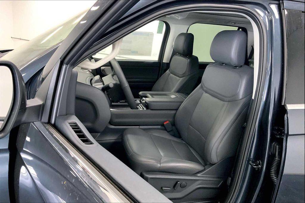 new 2025 Ford Expedition car, priced at $65,454