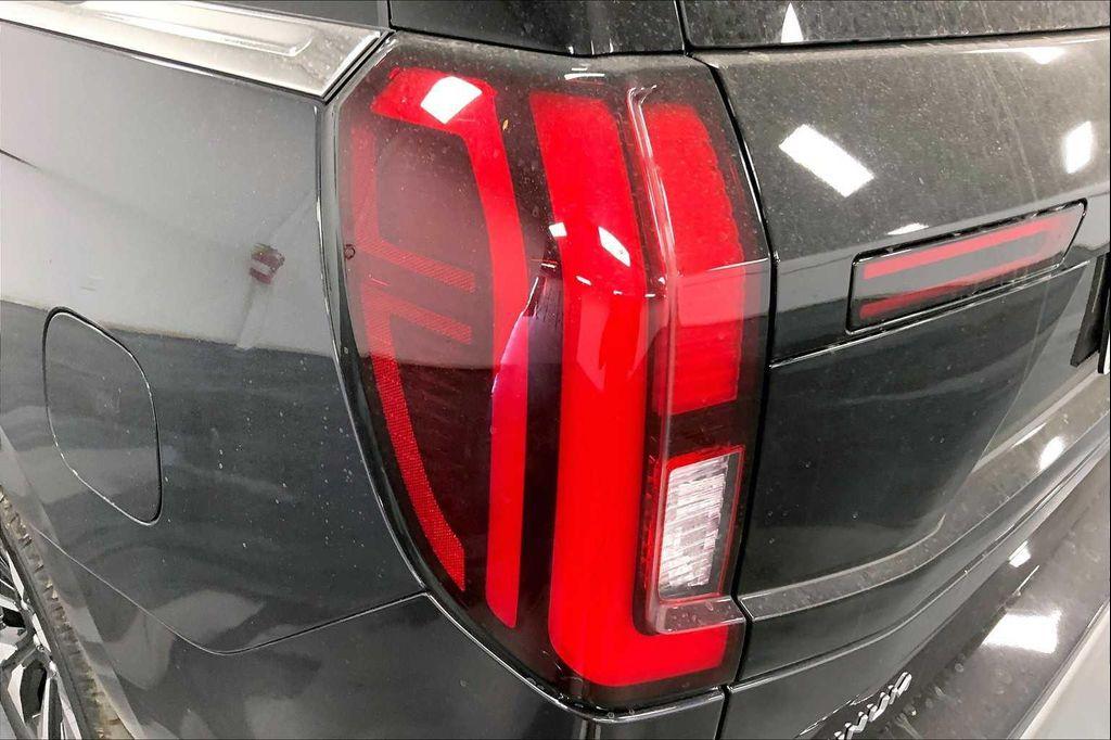 new 2025 Ford Expedition car, priced at $80,750