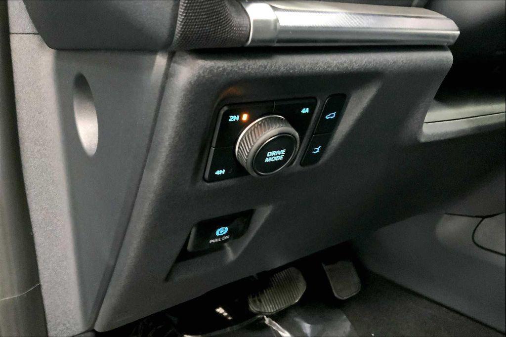 new 2025 Ford Expedition car, priced at $80,750