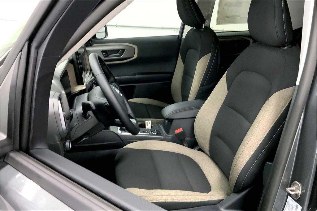 new 2025 Ford Bronco Sport car, priced at $30,052