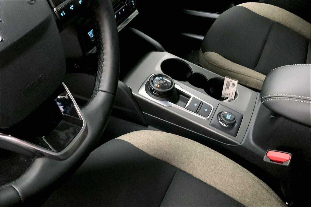 new 2025 Ford Bronco Sport car, priced at $30,052