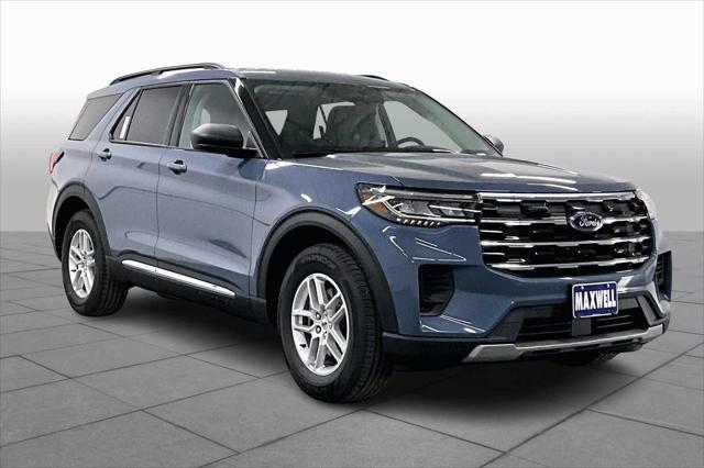 new 2025 Ford Explorer car, priced at $40,445