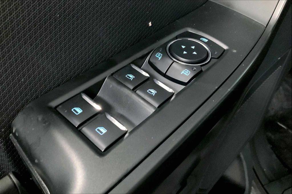 new 2025 Ford F-150 car, priced at $40,678