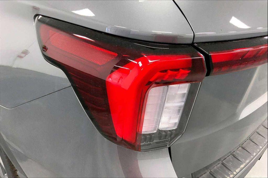 new 2025 Ford Explorer car, priced at $48,080