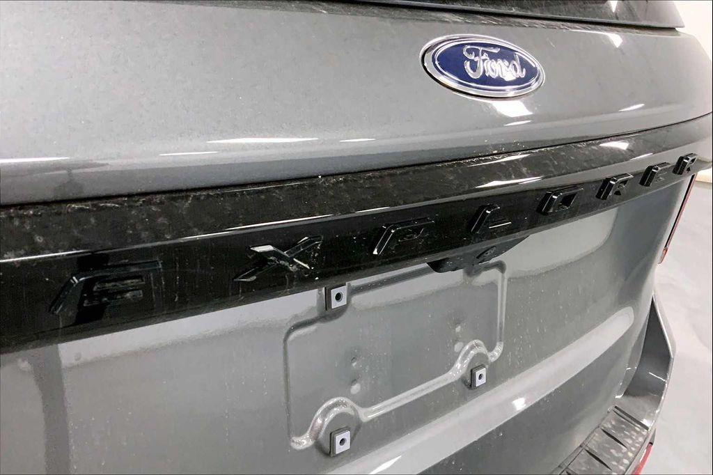 new 2025 Ford Explorer car, priced at $48,080