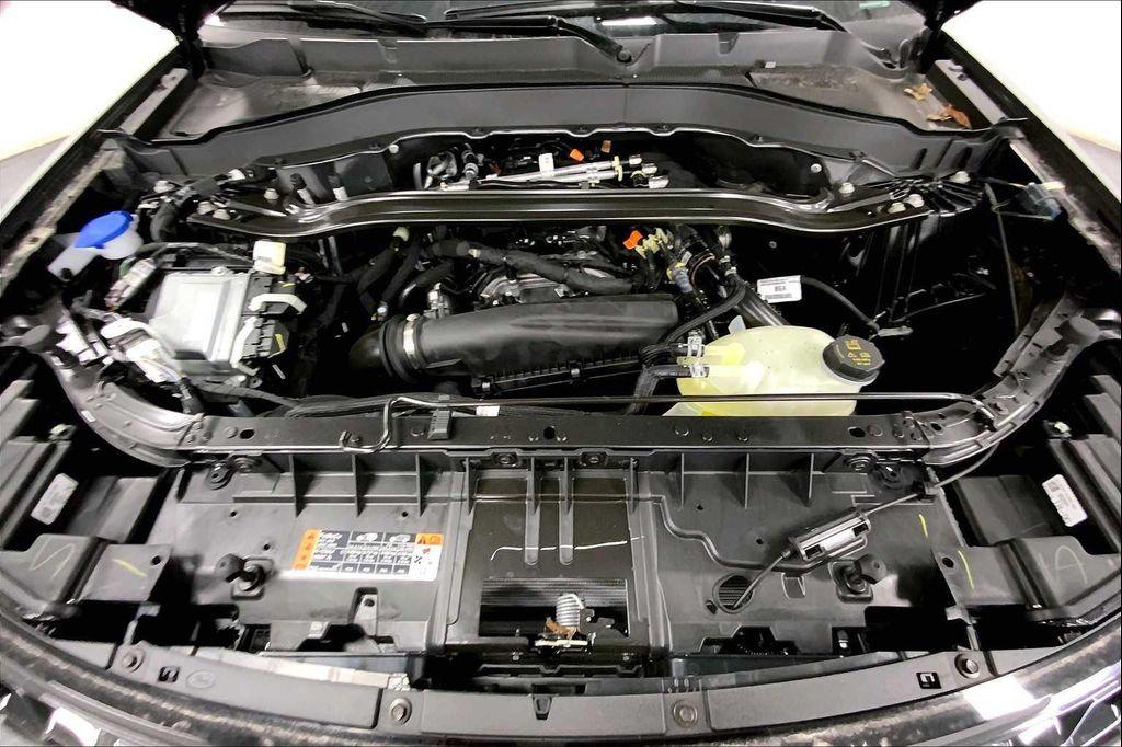 new 2025 Ford Explorer car, priced at $48,080