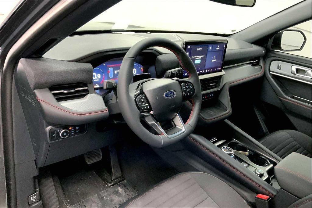 new 2025 Ford Explorer car, priced at $48,080