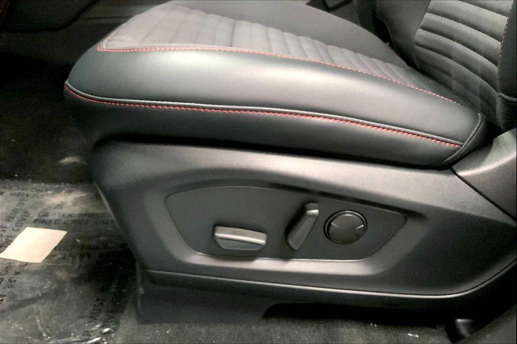 new 2025 Ford Explorer car, priced at $48,080