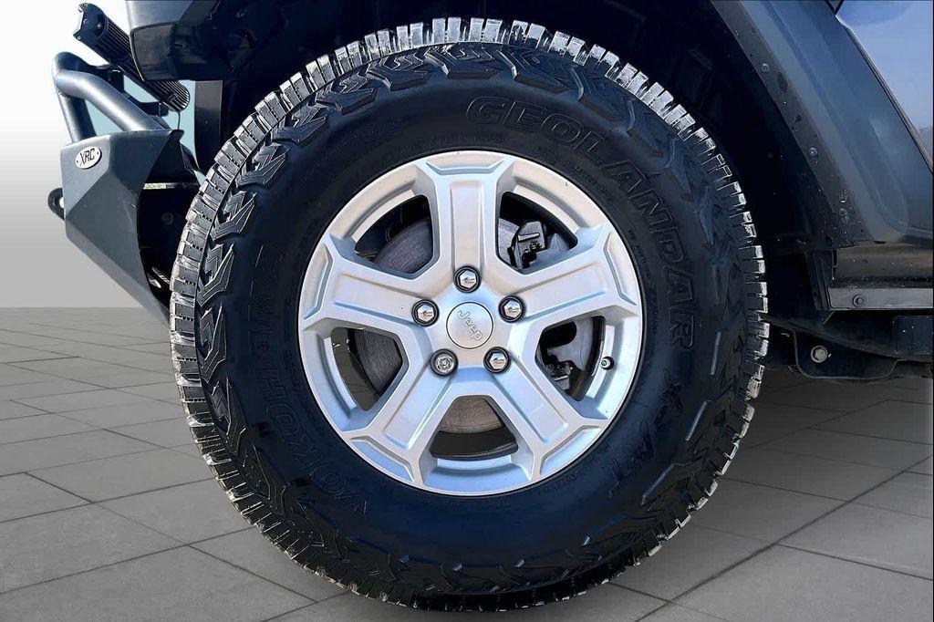 used 2020 Jeep Wrangler Unlimited car, priced at $23,575