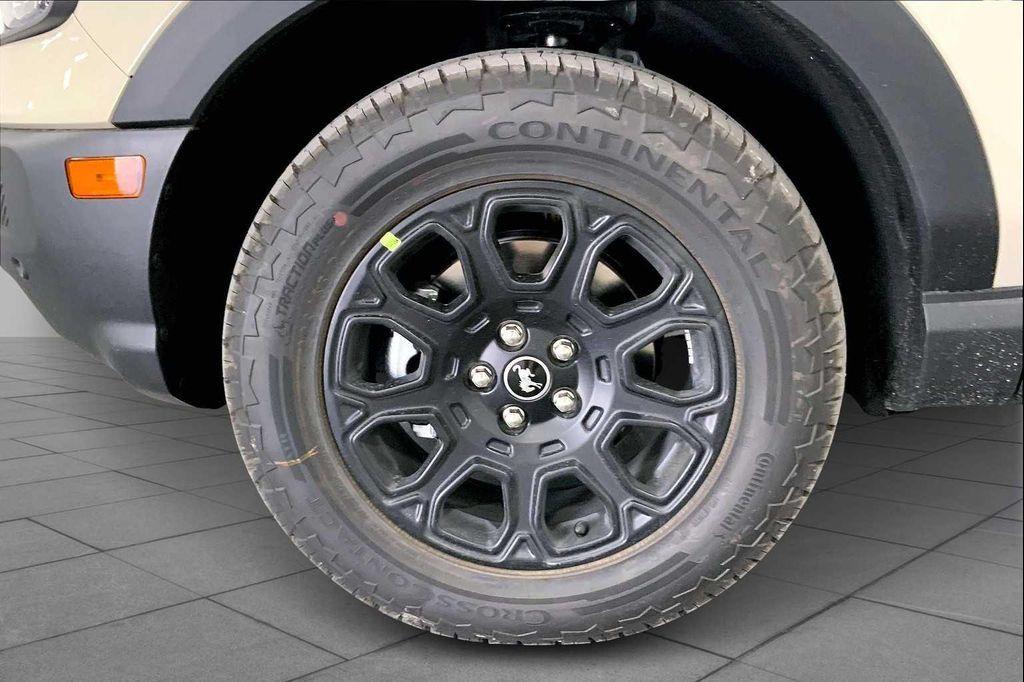 new 2025 Ford Bronco Sport car, priced at $39,153
