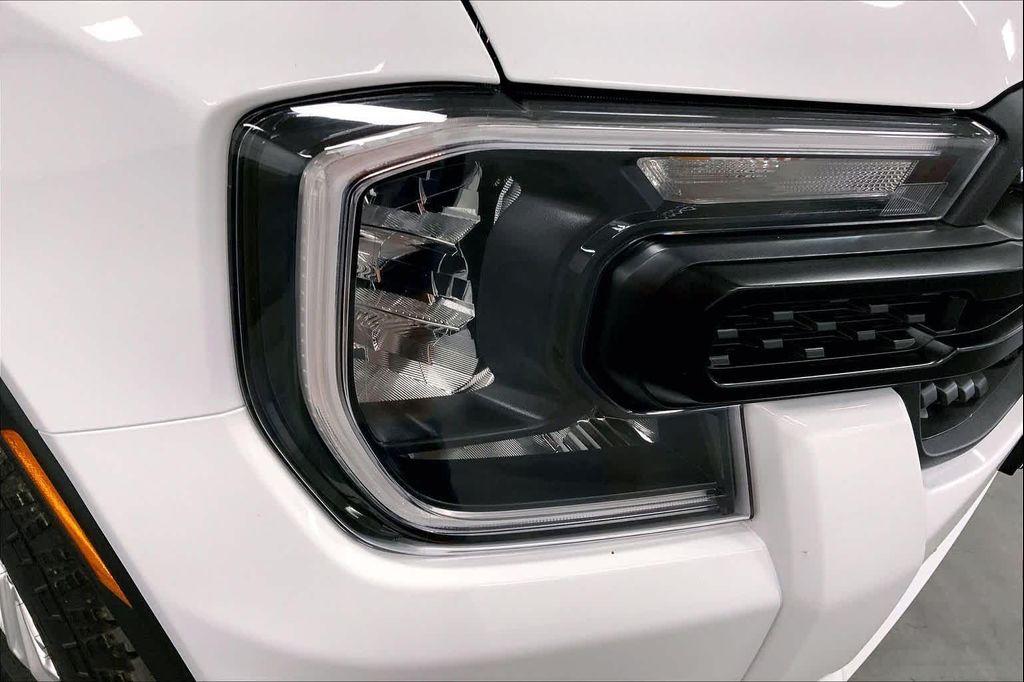 new 2025 Ford Ranger car, priced at $30,988