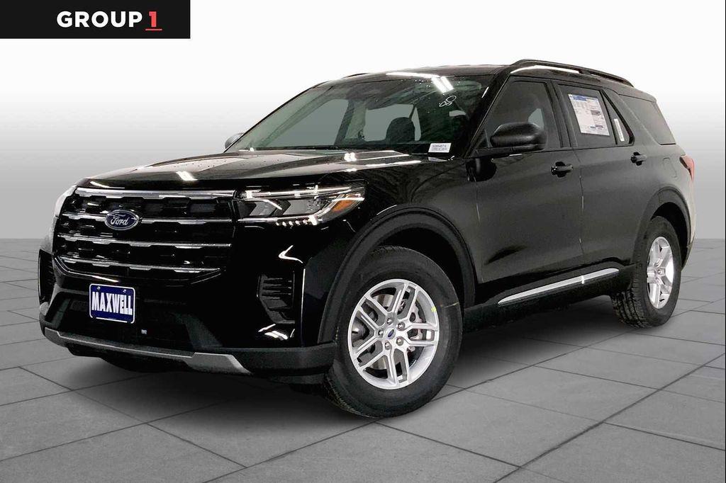 new 2025 Ford Explorer car, priced at $40,705
