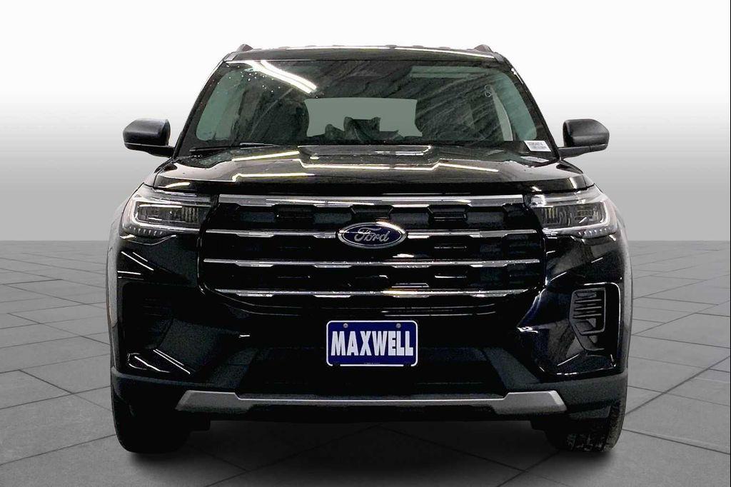 new 2025 Ford Explorer car, priced at $40,705