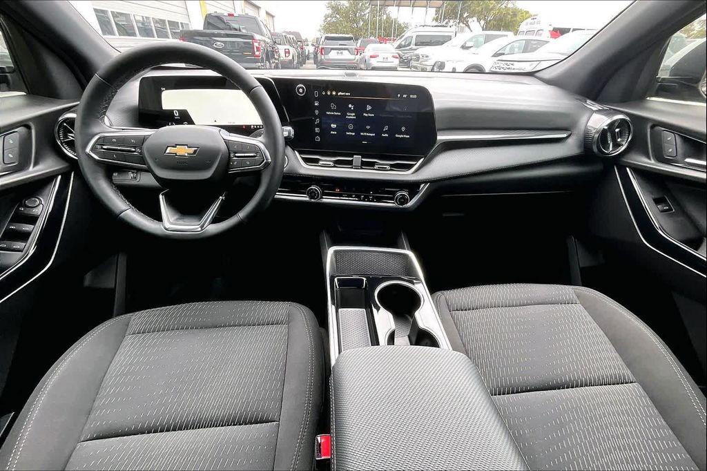 used 2025 Chevrolet Equinox car, priced at $25,971