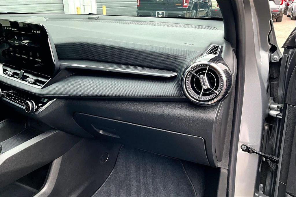 used 2025 Chevrolet Equinox car, priced at $25,971