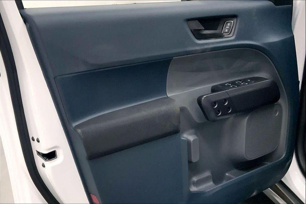 new 2025 Ford Maverick car, priced at $28,784