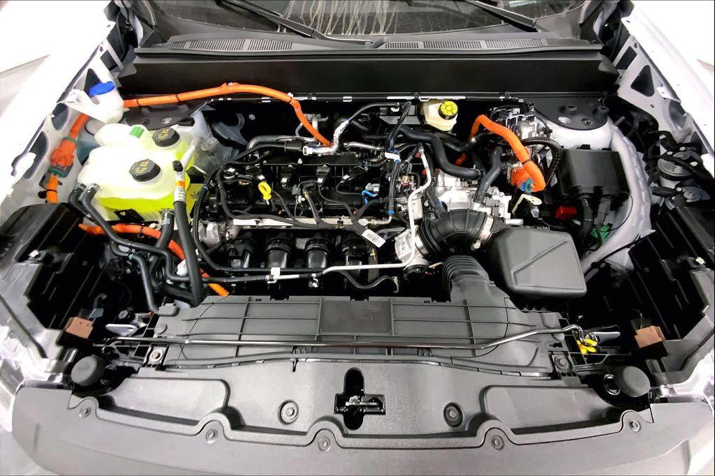 new 2025 Ford Maverick car, priced at $28,784