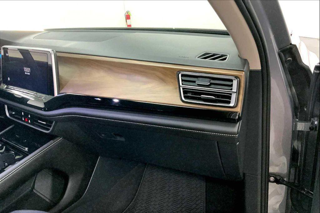 used 2024 Volkswagen Atlas car, priced at $29,583