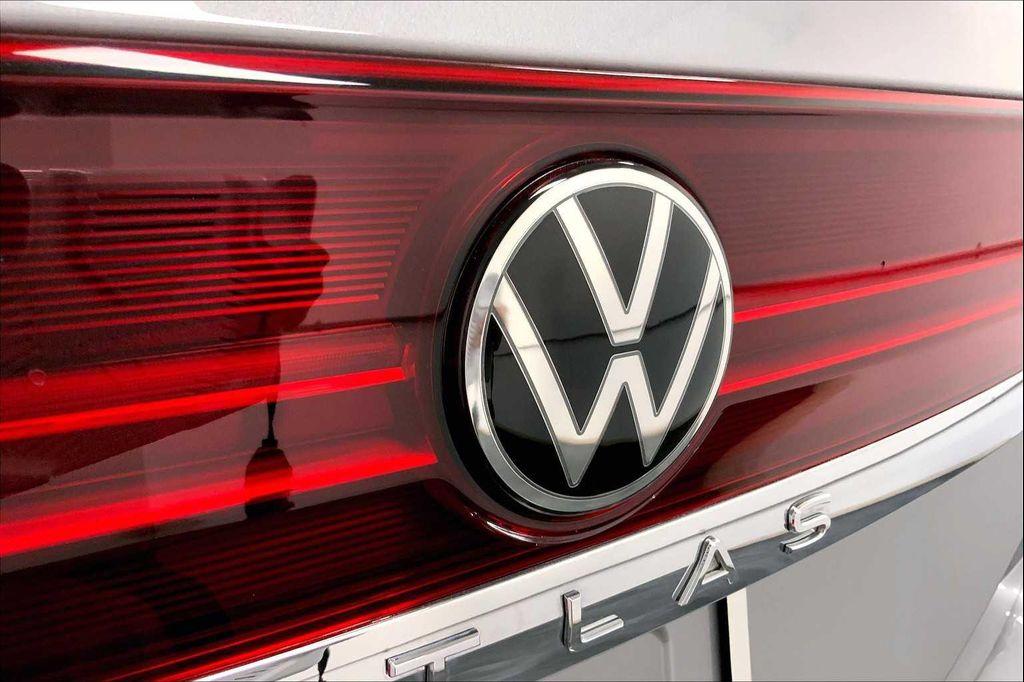 used 2024 Volkswagen Atlas car, priced at $29,583