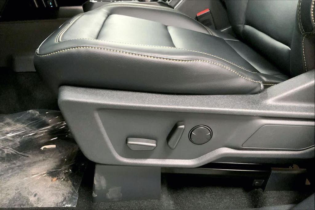 new 2025 Ford Bronco car, priced at $60,742