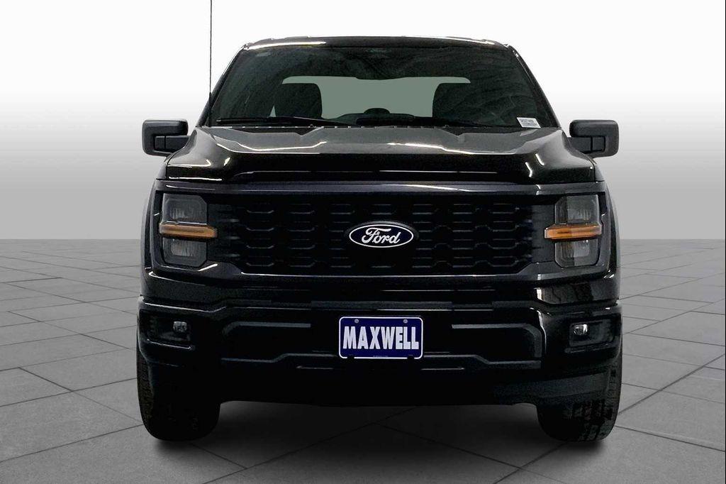 new 2025 Ford F-150 car, priced at $43,042