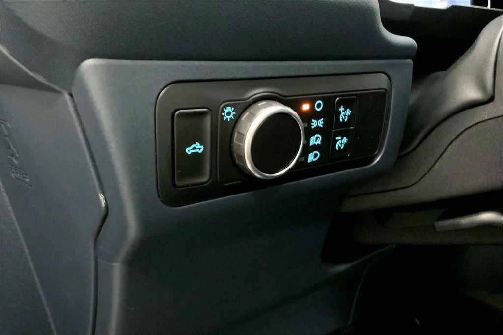 new 2025 Ford Maverick car, priced at $28,366