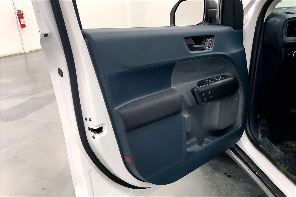 new 2025 Ford Maverick car, priced at $28,366