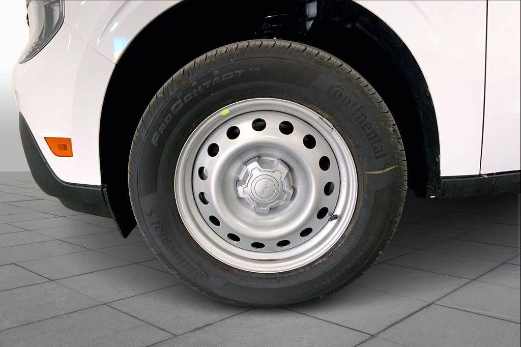 new 2025 Ford Maverick car, priced at $28,366