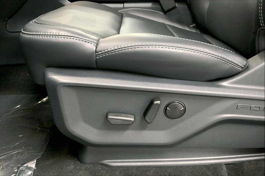 new 2025 Ford Expedition car, priced at $76,945