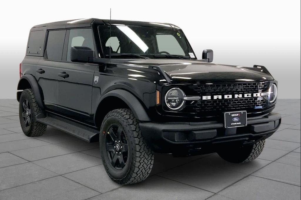 new 2025 Ford Bronco car, priced at $47,660