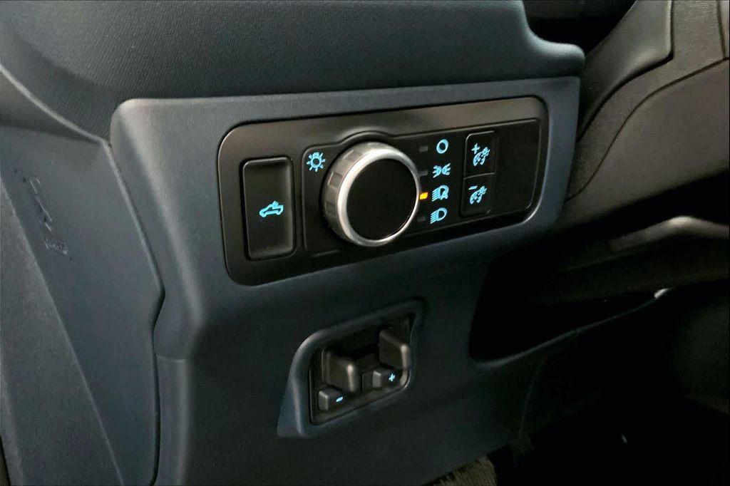 new 2025 Ford Maverick car, priced at $33,454