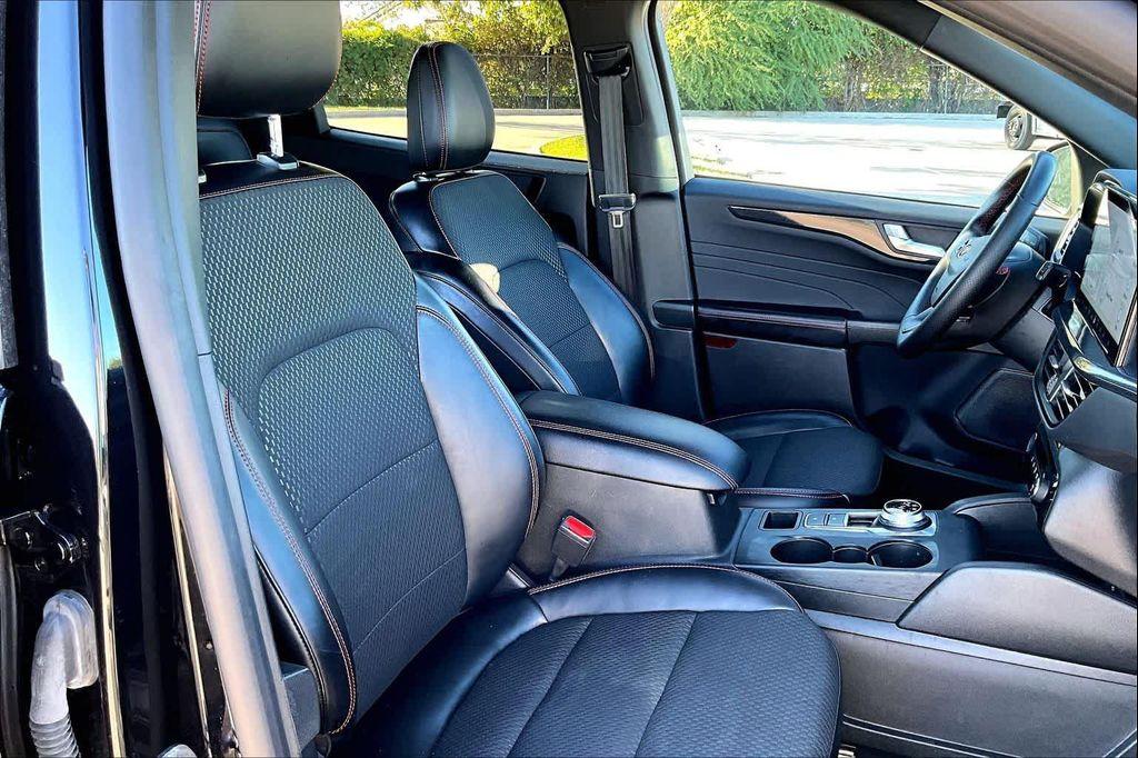 used 2024 Ford Escape car, priced at $20,971