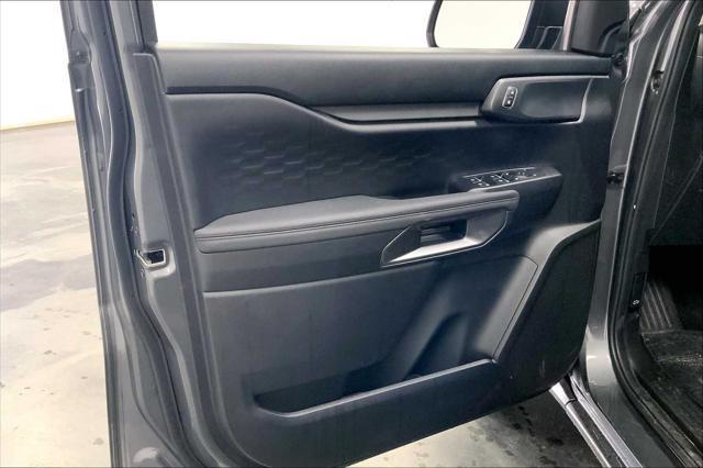 new 2025 Ford Ranger car, priced at $35,878