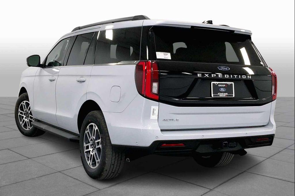 new 2025 Ford Expedition car, priced at $69,345