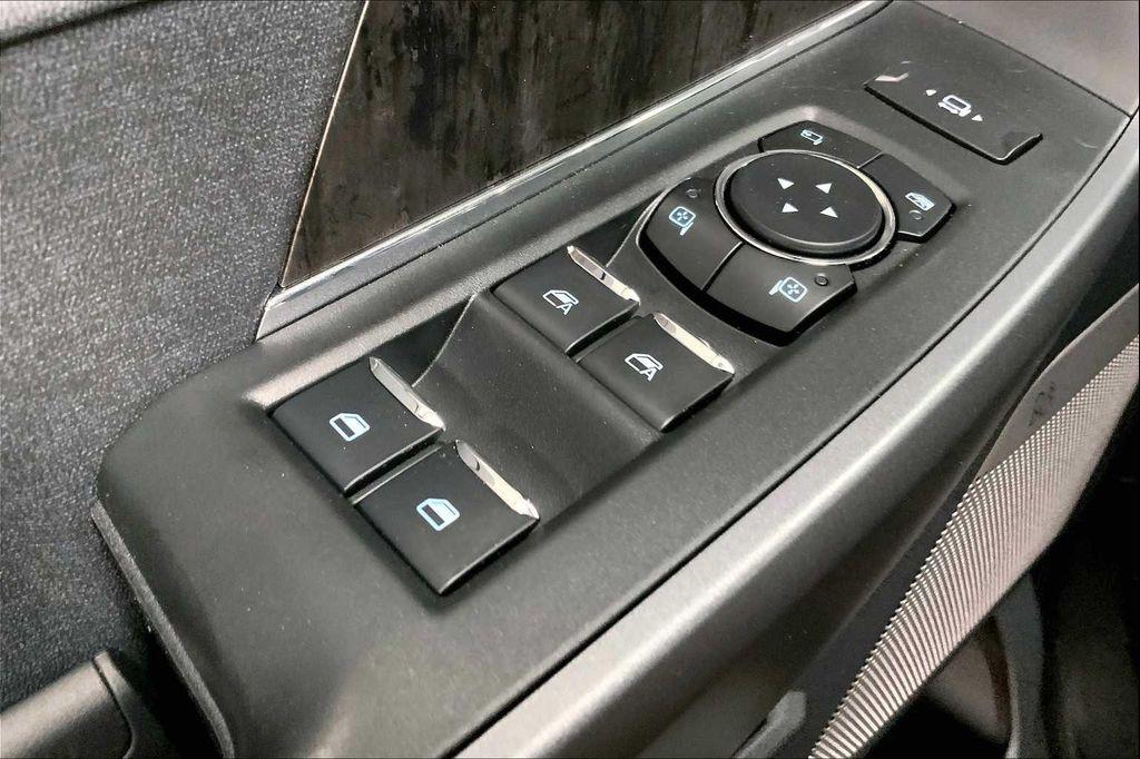 new 2025 Ford F-250 car, priced at $82,546