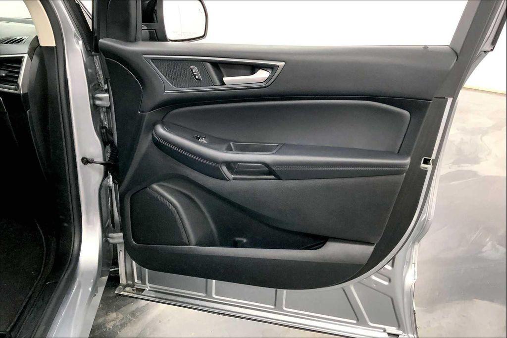 used 2024 Ford Edge car, priced at $25,984