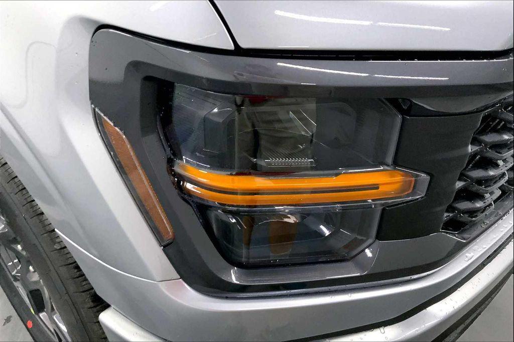 new 2025 Ford F-150 car, priced at $43,591
