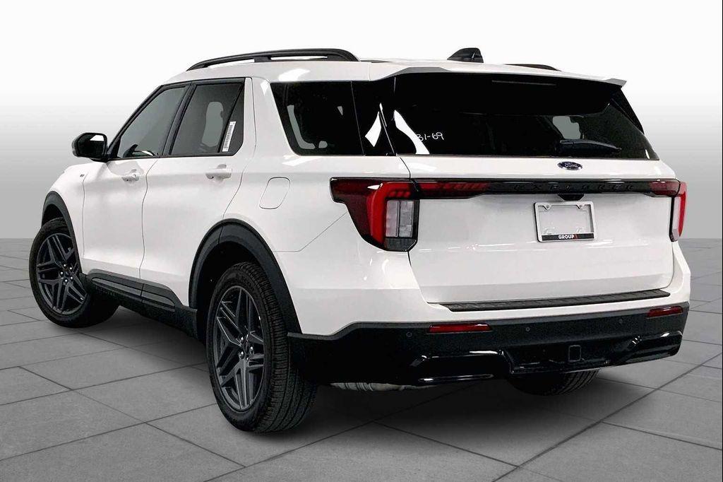 new 2025 Ford Explorer car, priced at $44,423