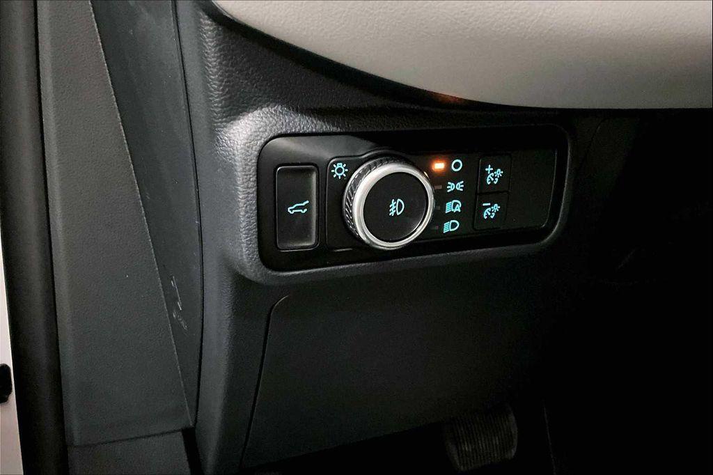 new 2025 Ford Explorer car, priced at $45,020