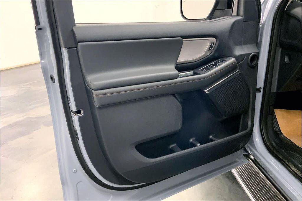 new 2025 Ford Expedition car, priced at $65,787