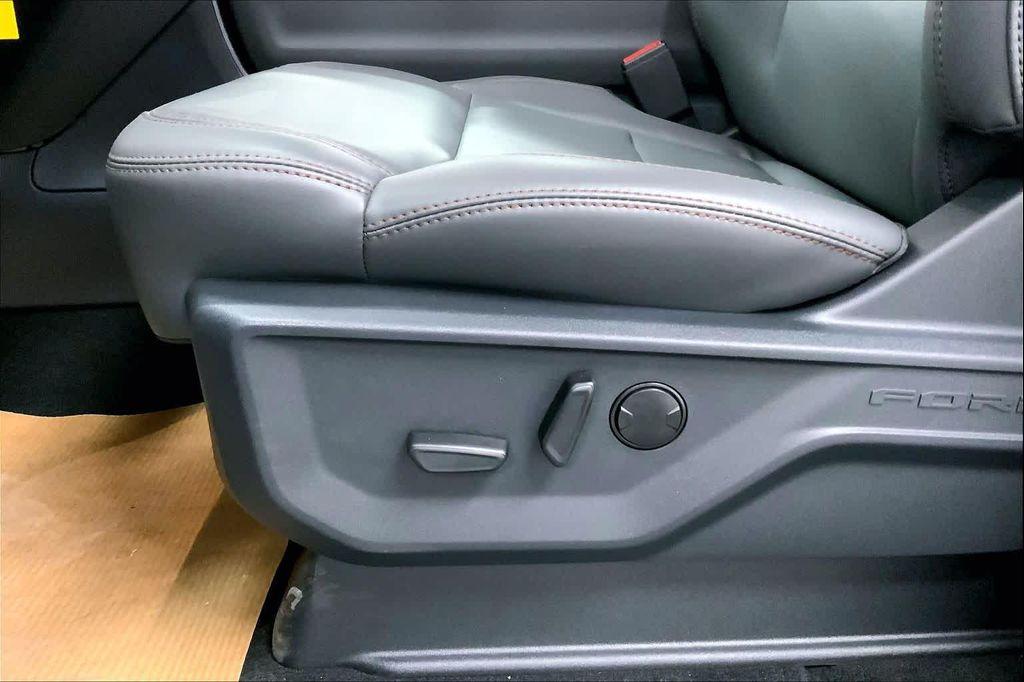 new 2025 Ford Expedition car, priced at $65,787